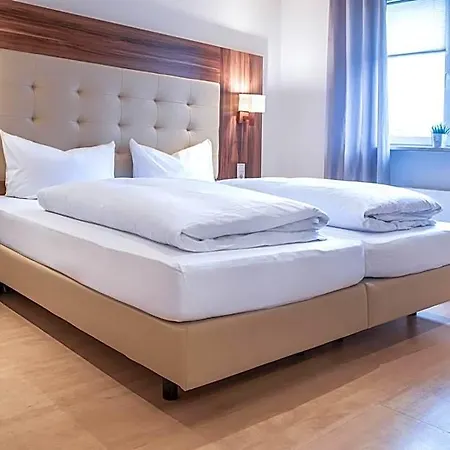 Hotel Ehranger Hof 3*