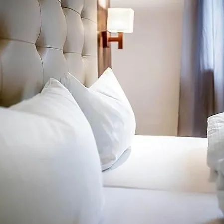 Ehranger Hof Hotel 3*