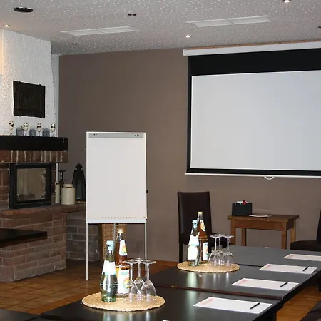 Ehranger Hof ホテル 3*